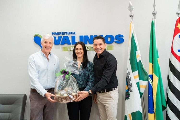 Secretária da SEMIL vistoria obras essenciais  de drenagem em Valinhos