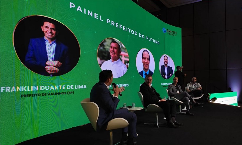 Prefeito Franklin debate o futuro da gestão pública em Encontro Nacional de Cidades Inteligentes