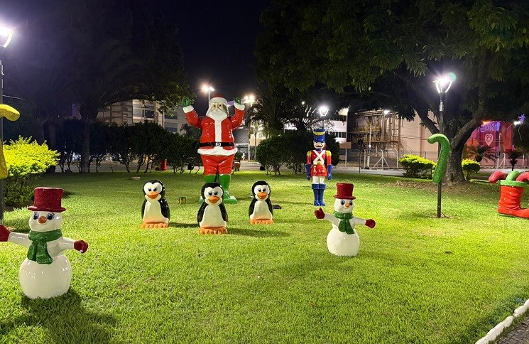 Valinhos acende árvore de Natal e recebe Papai Noel nesta sexta, dia 5