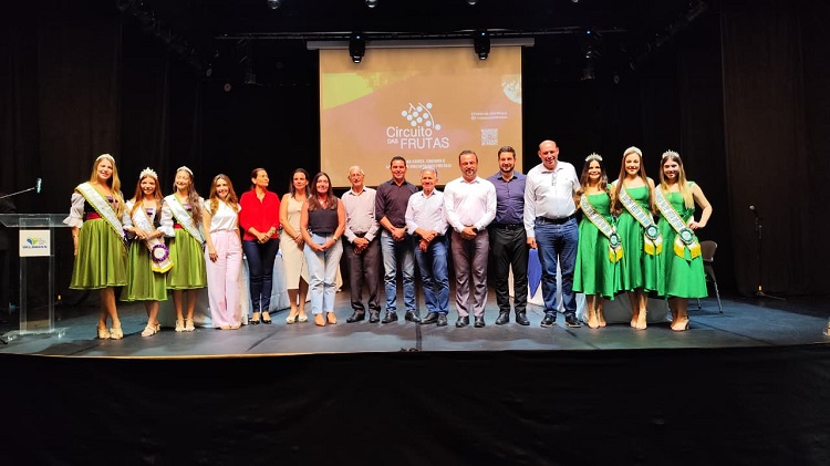 Prefeitos do Circuito das Frutas se reúnem em Valinhos para planejar ações de 2026