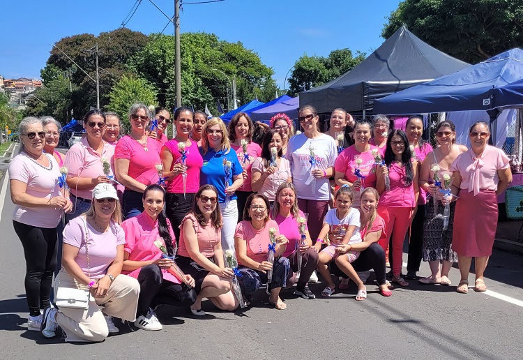 Protagonismo feminino brilha na Feira da Mulher Empreendedora deste domingo